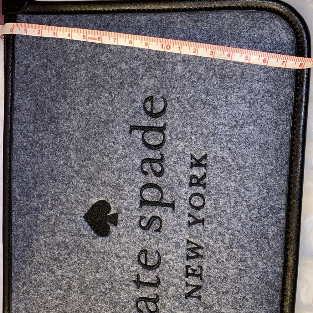 Kate Spade ♠️ Authentic Pouch - Picture 7 of 8